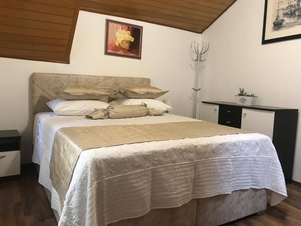 Center Apartment Neno Split Extérieur photo
